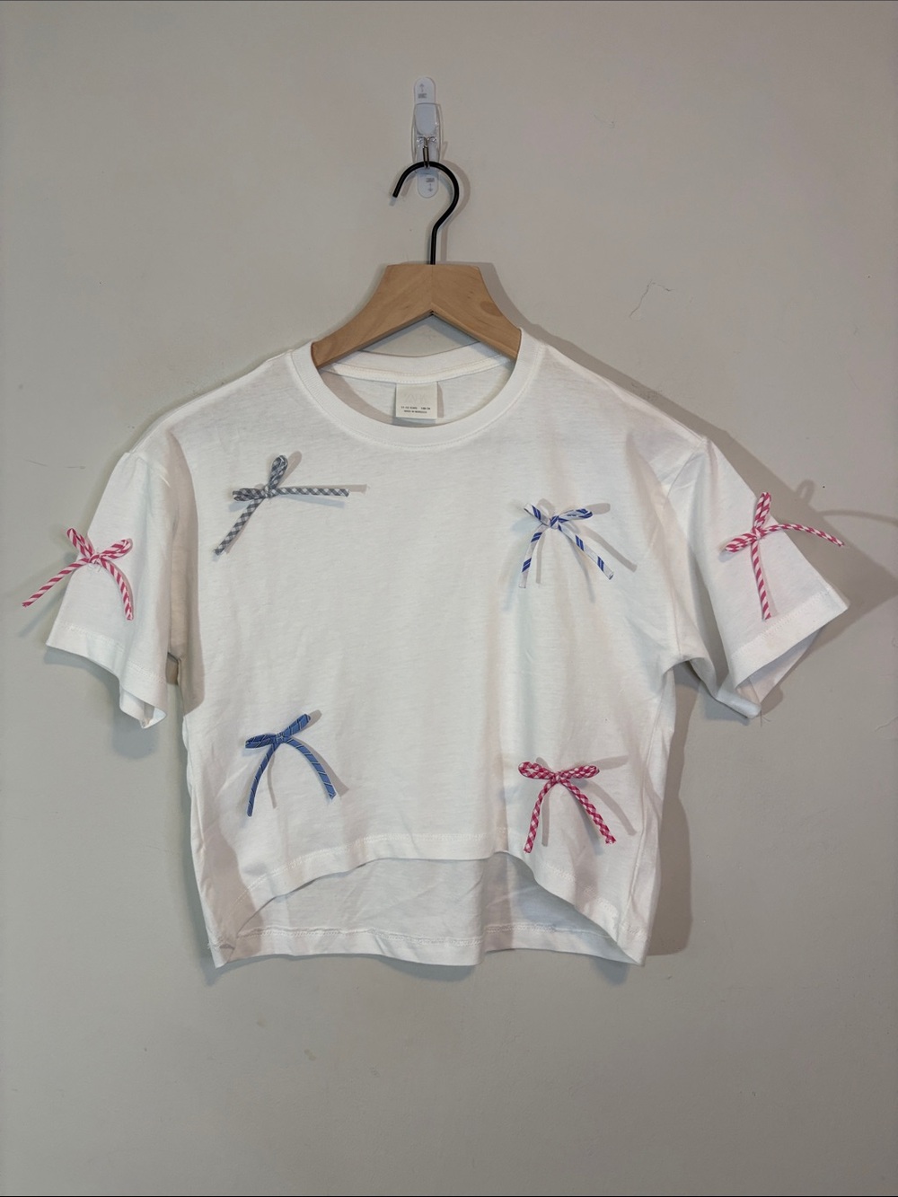 Zara Youth Girls 3D Bow Dainty Ribbon Pink and Blue Hi-Low Hem Cut Tee T-Shirt
